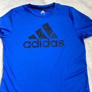 Adidas youth medium tee